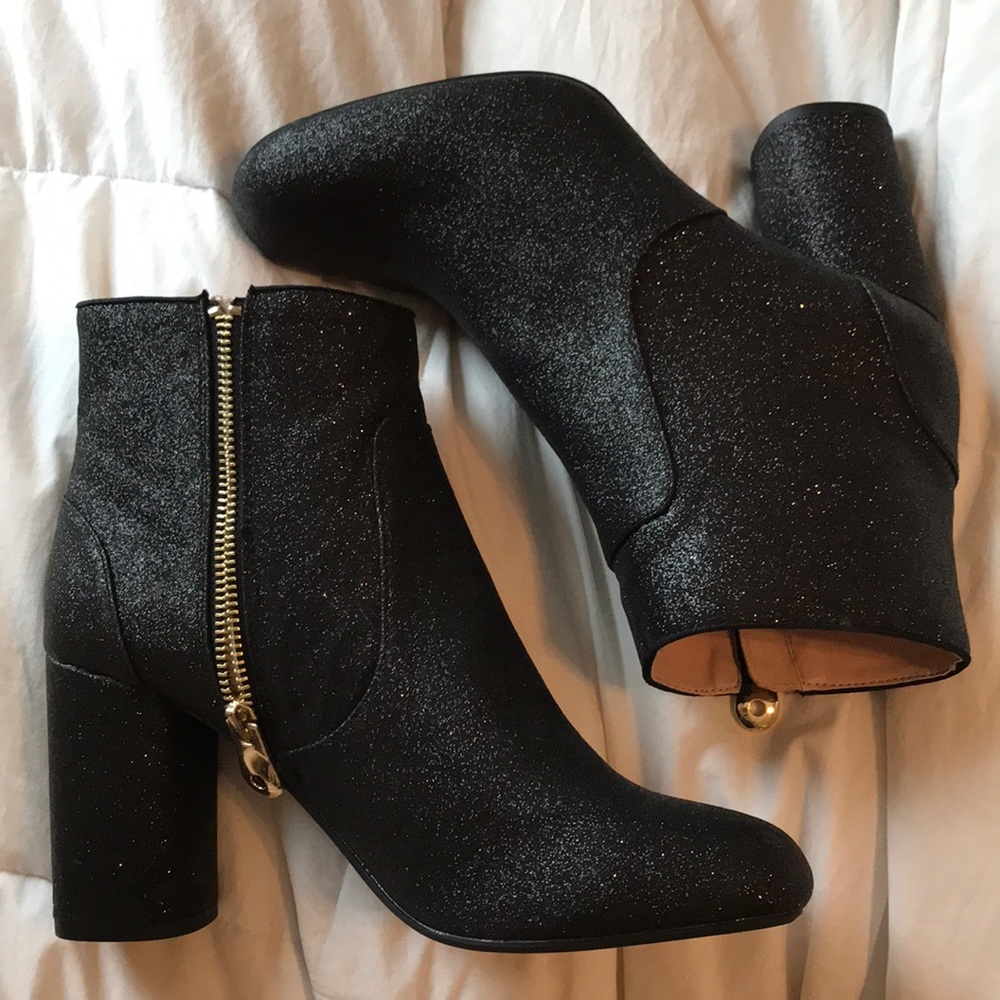 Zara sparkle booties✨